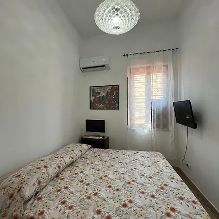 Mef Bed & Breakfast *